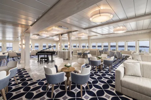 American Glory - Chesapeake Lounge