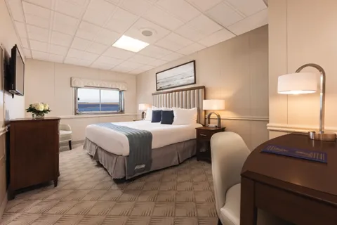 American Star - Deluxe Waterview