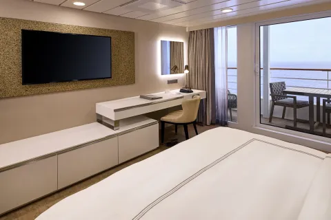 Azamara Quest - Continent Suite