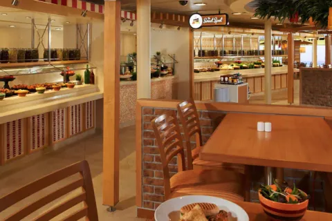 Carnival Breeze - Lido Marketplace