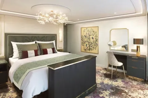 Disney Wish - Concierge One-Story Royal Suite