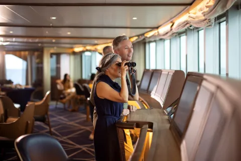 Seabourn Pursuit - Bow Lounge