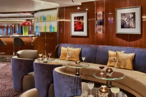 Seabourn Pursuit - The Club
