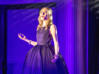 Azamara Journey - Entertainment