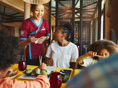 Carnival Horizon - Dining