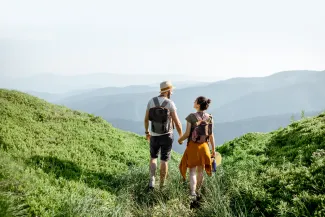 Traveling couple